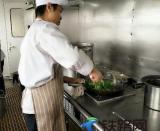 列車上的節(jié)日餐