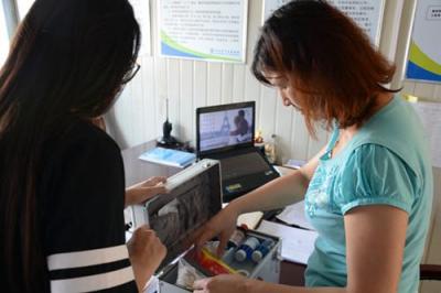 ���F늻�������̎�I(l��ng)��(d��o)�����ݵ��F2̖������Ŀ���M�Йz��