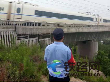 ɽ�g���ᗗ��