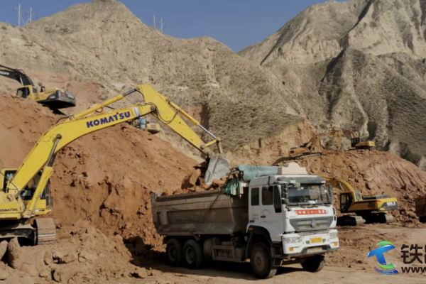 ���F��ʮ���m���F·ǰ�ڜ�(zh��n)�乤���������M(j��n)