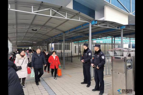 ����F��ȫ���o(h��)��2024�괺�\(y��n) �ÿͳ���ƽ��