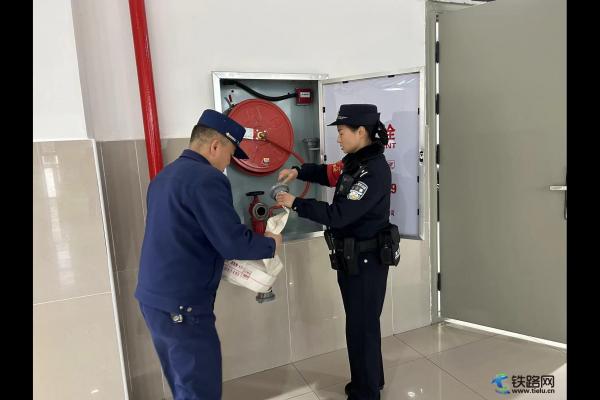 ��(y��ng)��վ�ɳ����_(k��i)չ��N��ʽ������ȫ����