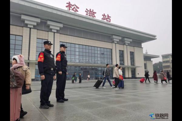 ��(ji��)ǰ�ÿͷ��l(xi��ng) �F��ȫ���o(h��)��