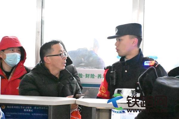 �����¡�����ɫ��00���¾����\���w�