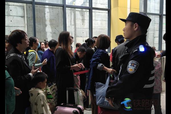 ����F·����̎���r(n��ng)�ܾ���(w��)�^(q��)����(ji��)���g ȫ�����ð������� �����ÿͷ��̰�ȫ