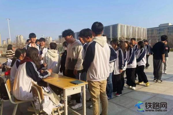 ����F·�����I(y��)���g(sh��)�W(xu��)Ժ�_(k��i)չ����P(y��ng)���h���񣬳���(d��o)