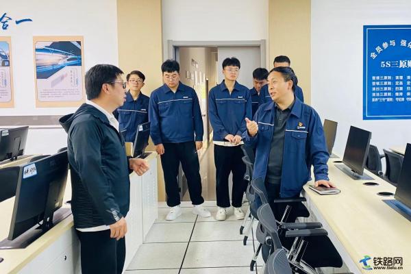 ��FԺ���F���̌W(xu��)Ժ�_չ���L��I(y��)����픍���(sh��)��(x��)�W(xu��)��