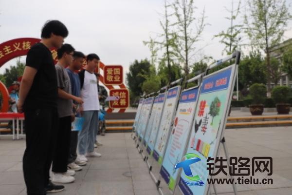 ��FԺ��벢�e�_չ2024����������»��(d��ng)�o(h��)���W(xu��)����